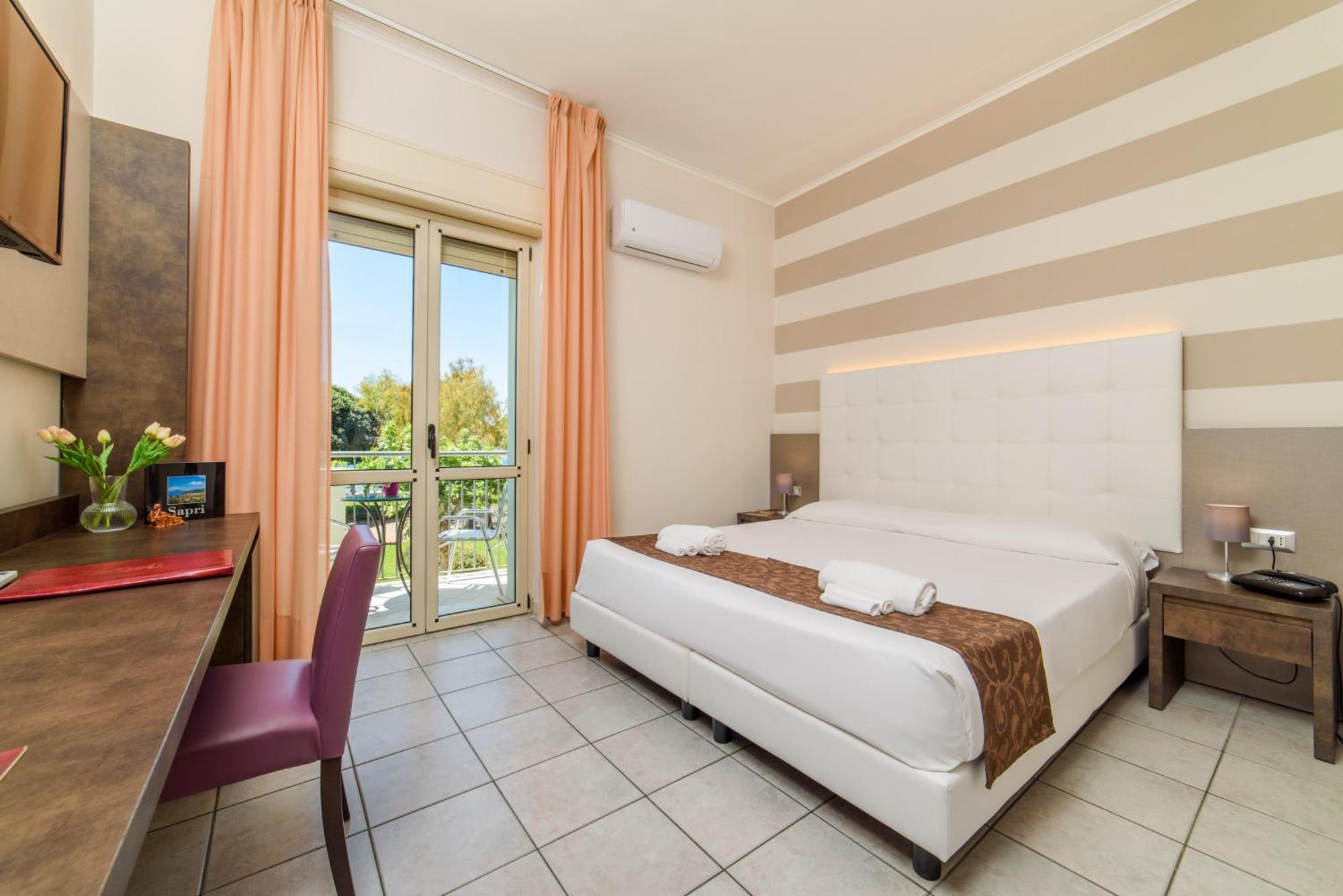 Hotel Tirreno Sapri Esterno foto